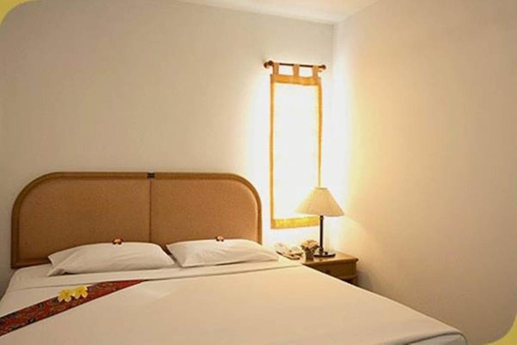 Regent Silom Hotel Bangkok Exterior photo